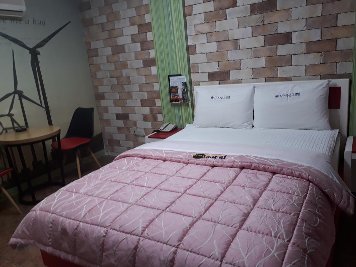 Diamond Motel ซาชอน ภายนอก รูปภาพ